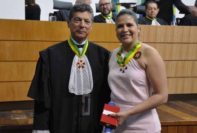 Imagem da galeria: Vagna Cardoso Martins, Superintendente Executiva de Governo da Caixa.JPG